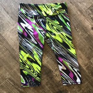 Bright neon fabletics workout Capri.
